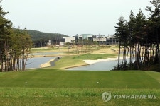 부산 베이사이드GC에 한일골프 女스타 총출동