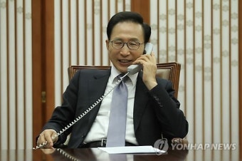 李대통령, 朴후보와 전화통화..