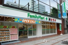 노인대국 일본, 만물상 약국 확산