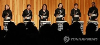 난타 공연 선보이는 두드림