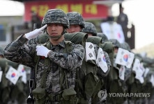 해병대 청룡부대, 애기봉 점등 종료(종합)