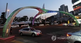 100주년 송도해수욕장 불밝힌 갈매기
