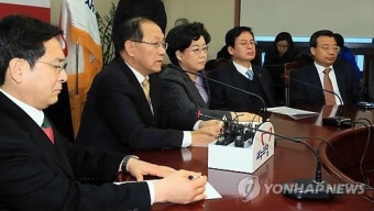 황우여, 문희상 비대위원장에 협조