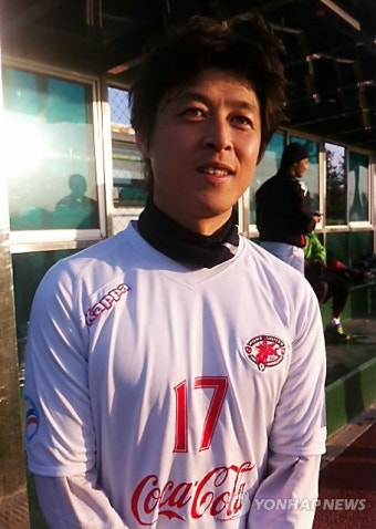 싱가포르축구서 새출발 이관우 
