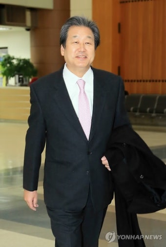 출국하는 중국 특사단