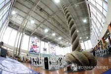 레슬링 올림픽 퇴출... 텅 빈 체력단련장