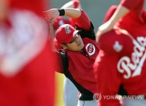 스트레칭으로 몸 풀기