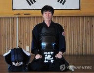 괴산군 공무원, 청소년 위해 무료 검도교실