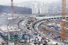 공사 한창인 용인종합운동장