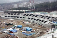 공사 한창인 용인종합운동장