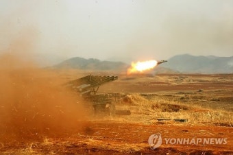 北김정은, 포사격 훈련 지도