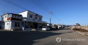 고요한 연평도 마을 골목