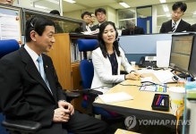 진영 장관, 국민연금공단 지사 현장방문