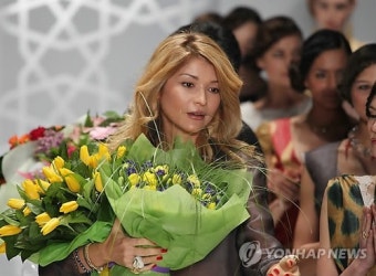 우즈벡 대통령 딸, 부총리 공개 비난 눈길