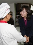조윤선 장관, 이주여성자활지원센터 방문