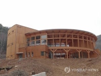  완공 앞둔 화천군 목재문화체험장