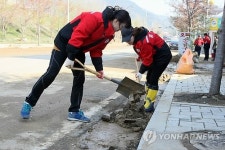 둑 터진 경주 산대저수지 피해복구 작업 재개