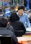장애인 직업재활시설 방문한 박근혜 대통령