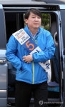 노인정 방문한 안철수 후보