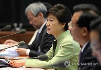 朴대통령, 독대ㆍ정례보고 통해  '내각 소통' 강화