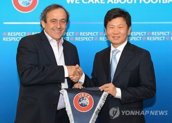 <축구소식> 정몽규 축구협회장, UEFA 회장 예방