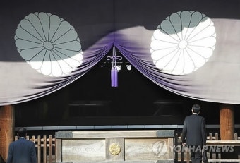 일본 정치인 야스쿠니 참배 무엇을 노리나