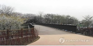 철거 후 신설된 남산보행로