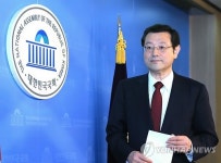 전당대회 앞둔 이용섭 당 대표 경선 후보 기자회견