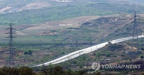 차량 흐름 끊긴 개성공단 가는길