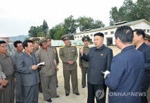 강원도 과수농장 현지지도 하는 北 김정은