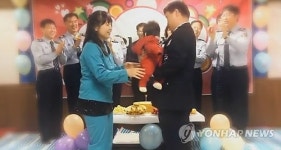 재소자 엄마와 함께 한 특별한 백일잔치
