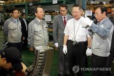 협력업체 방문한 박용만 두산 회장