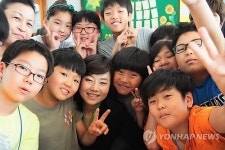 부산 거제초등학교 방문한 조윤선 장관