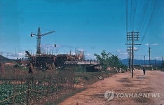 1957년 건설중인 함흥시가지