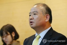 檢, 남양유업 홍원식 회장·김웅 대표 조사