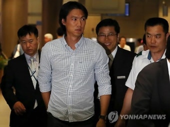 홍명보 신임 국가대표팀 감독 입국