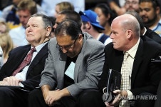 NBA 父子 코칭스태프 탄생…아들이 감독, 아빠는 코치