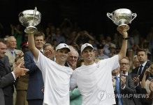 -윔블던테니스- 브라이언 형제, 메이저대회 복식 4연속 우승