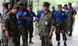 초조한 고엽제 전우회원들