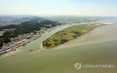 하늘에서 내려다본 금강하구 해상매립지
