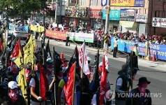비정규직 희망버스 현대차 울산공장 속속 도착