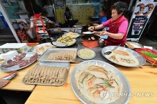 평창서 전통 메밀부침개 축제 성황