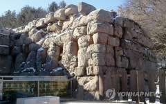 보물 제96호 충주 미륵리 석조여래입상 석실 보수