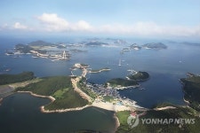 연륙교 공사가 한창인 고군산군도