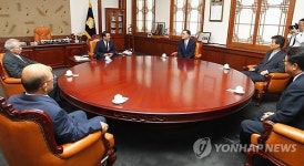 강창희 국회의장, 4부요인 접견