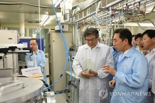 최문기 장관, 한국표준과학연구원 진공기술센터 방문