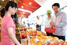 전통시장 찾은 이양호 농촌진흥청장