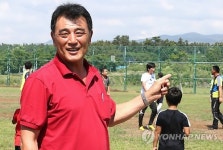 제주 강정마을 찬·반 넘어 화합의 장 열다