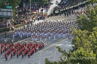 '국군의 날' 도심 시가행진
