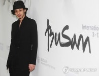 日 배우 오다기리 조